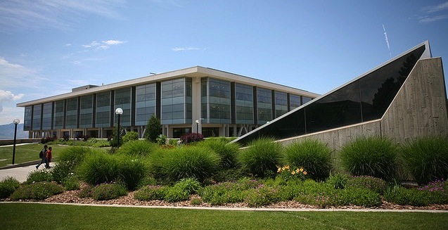 A building with a glass front.