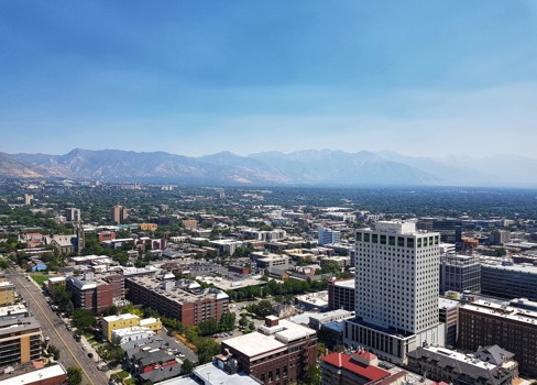 ィ て 一 . 物 。 ← 磆 を = , : 引 を を 一 ち 一 三 - ニ ニ 三 三 こ 三 を コ ~ ロ ヨ ョ コ 一 第